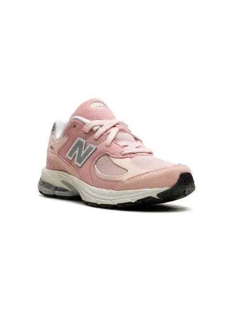 New Balance Kids 2002R 핑크 샌드 스니커즈