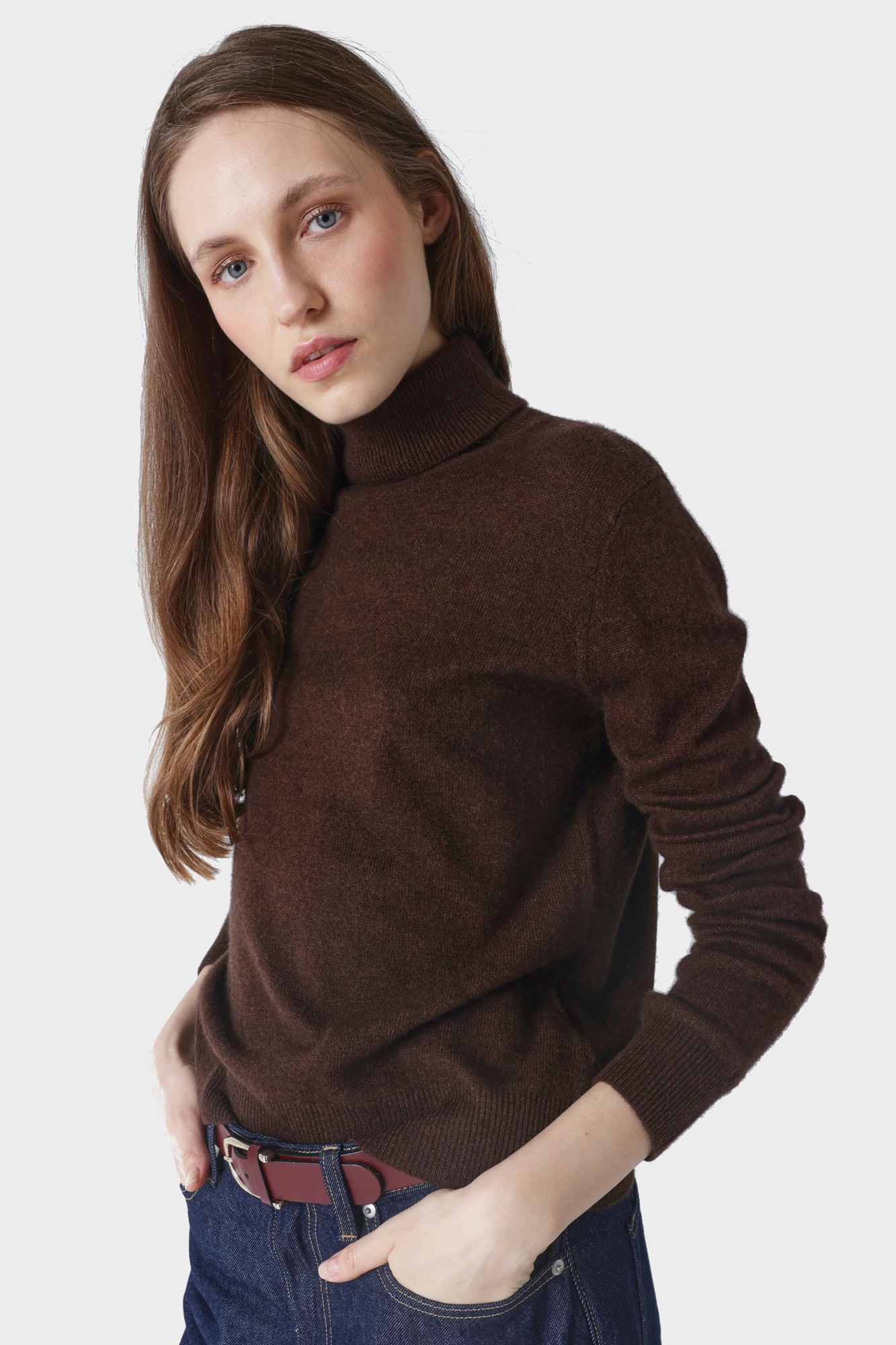 ABSOLUT CASHMERE 브라운 터틀넥 스웨터