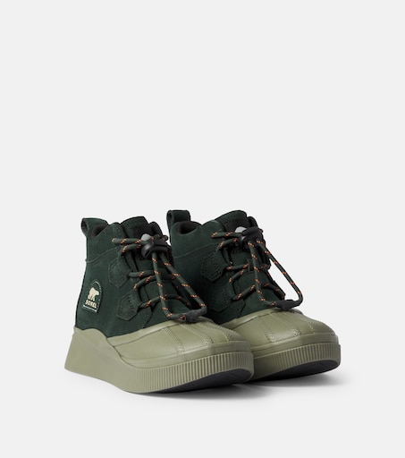 Sorel Kids 아웃 앤 어바웃 IV 클래식 스웨이드 부츠
