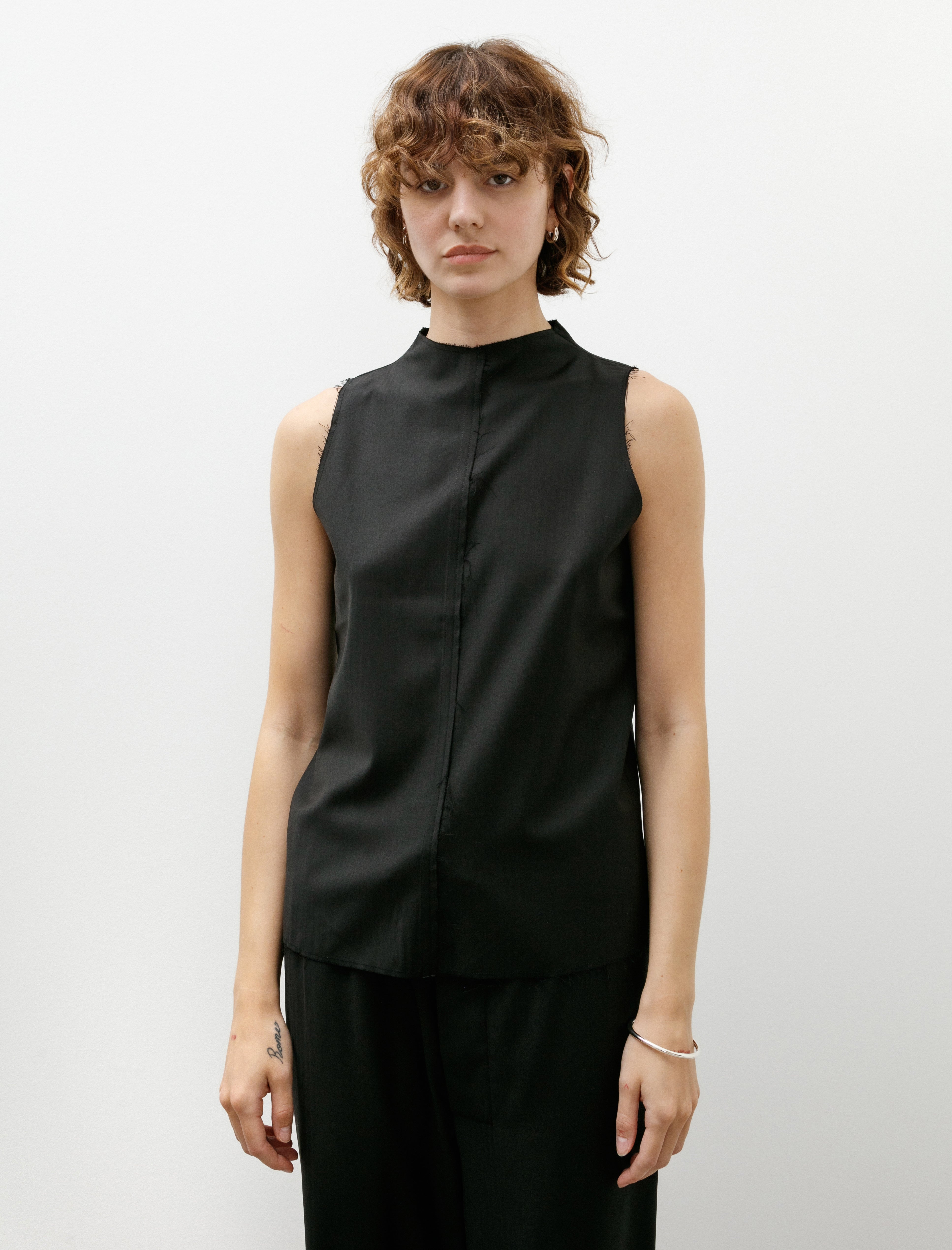 Gabriela Coll Garments 322 파인 울 센터 심스 탑 블랙 헤링본