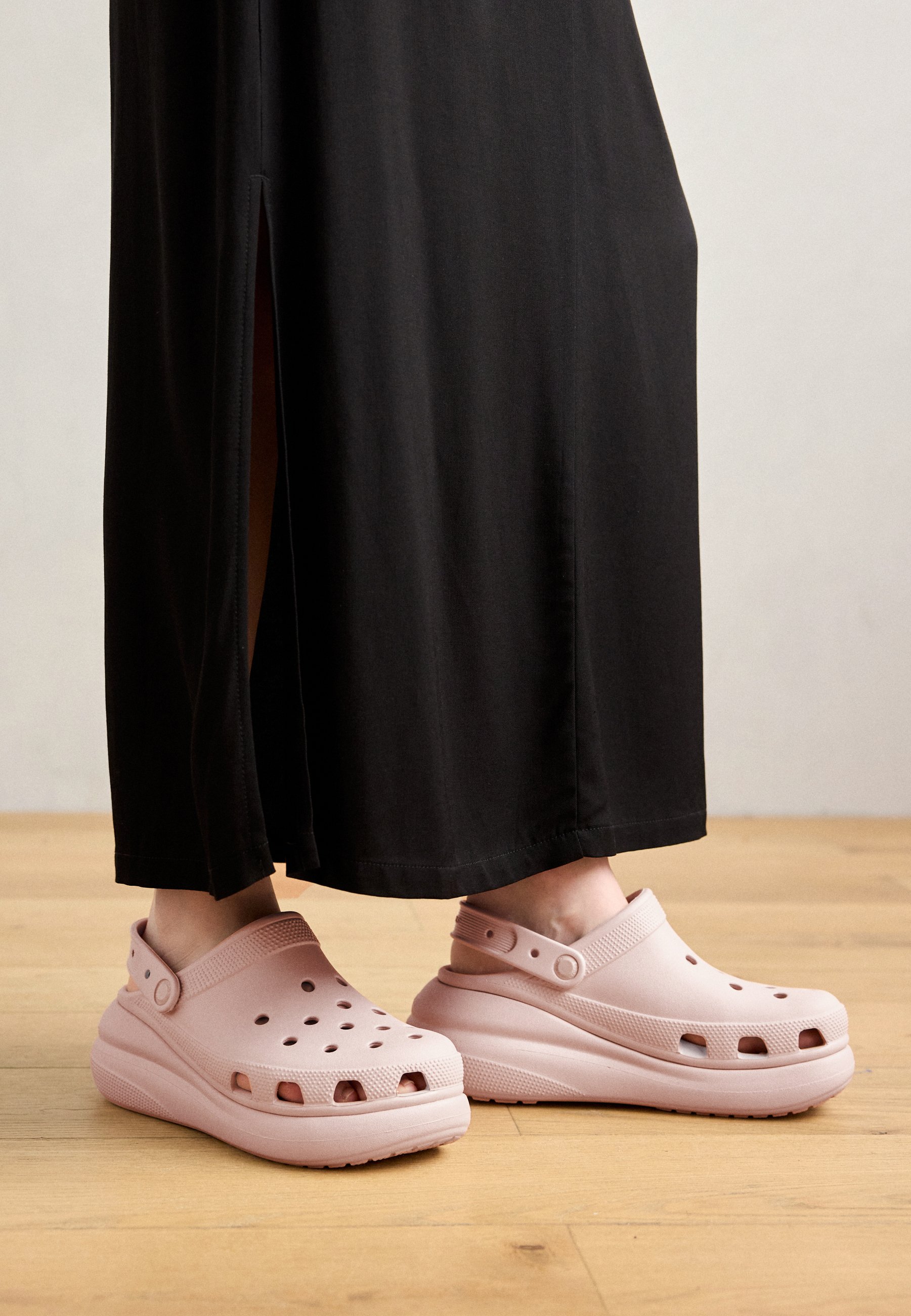Crocs 크러쉬 클로그스 쿼츠
