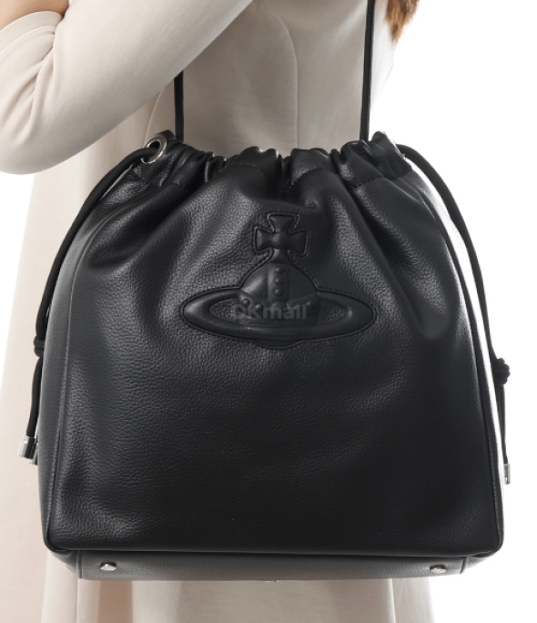 VIVIENNE WESTWOOD 힐러리 버킷백