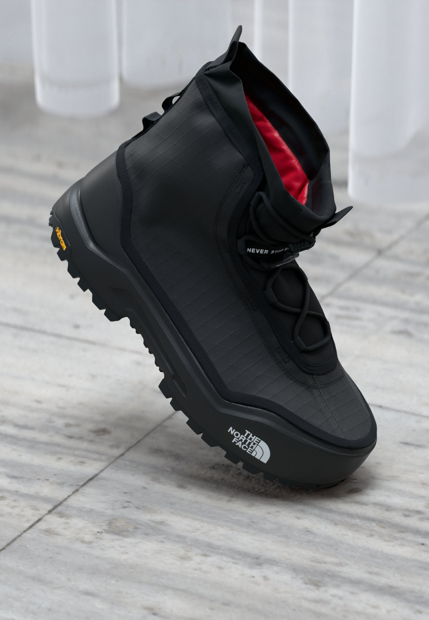 The North Face 베이스 캠프 100 WP 겨울 부츠