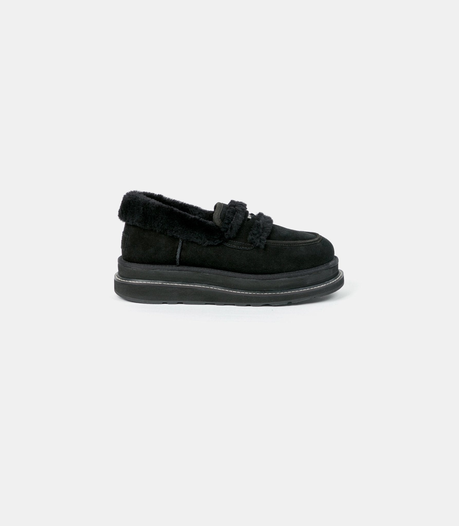SACAI 로퍼 x 어그