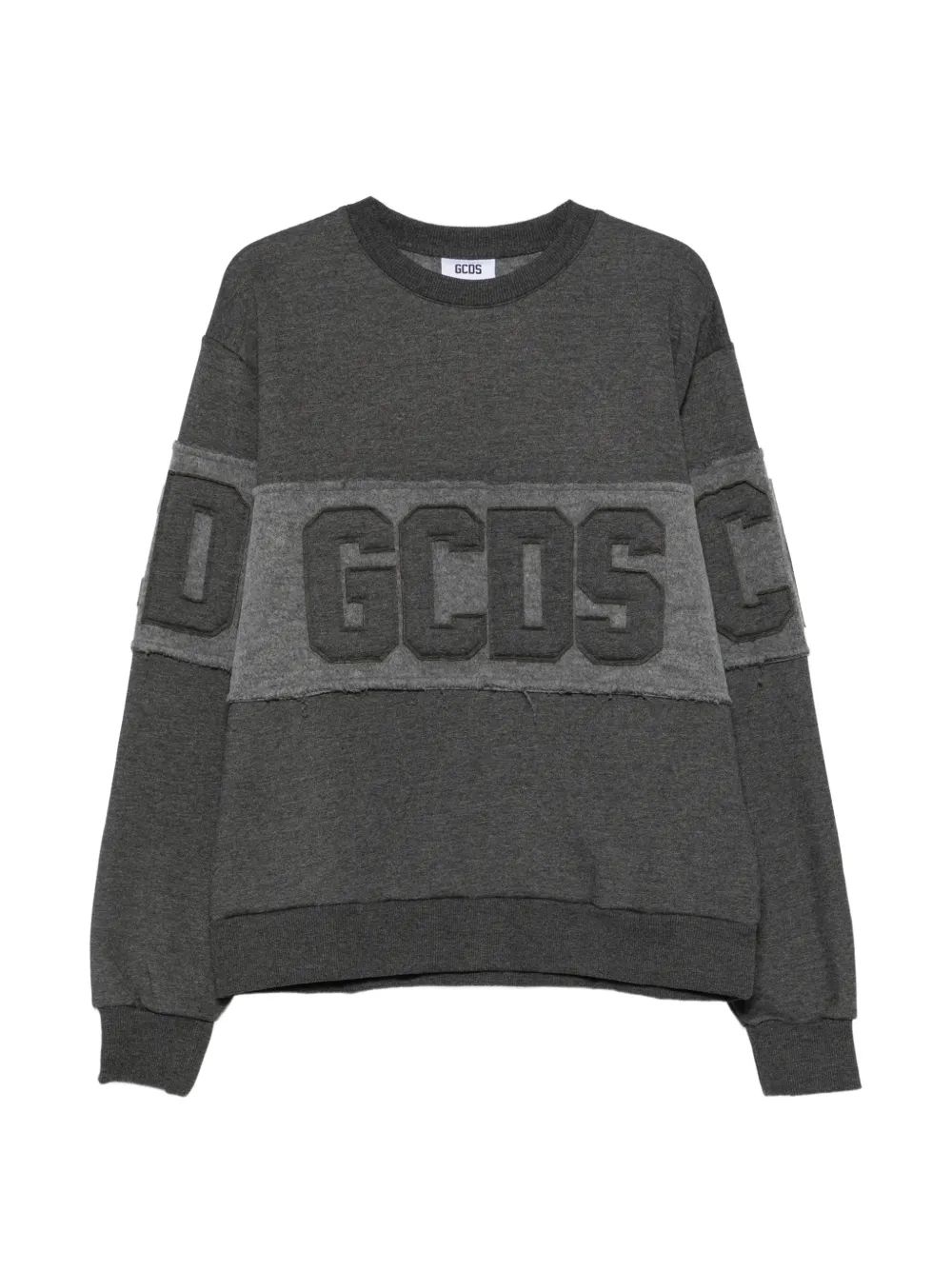 GCDS 로고 패치 원단 끝단 처리 맨투맨