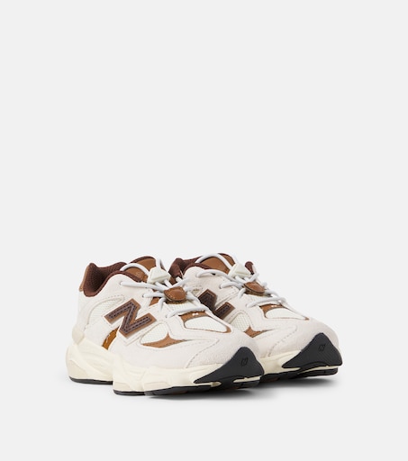 New Balance Kids 9060 스웨이드 트리밍 스니커즈