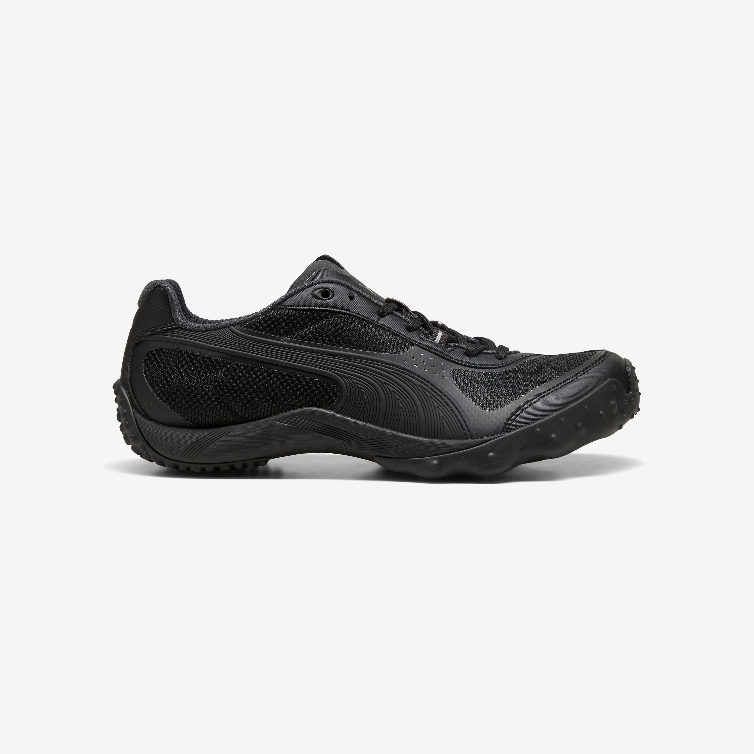 Puma 아킬리움
