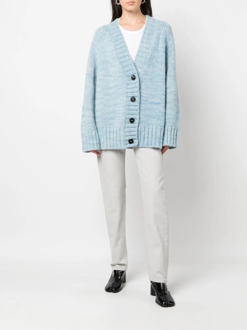 MAISON MARGIELA 메종 마르지엘라 메종마르지엘라 브이넥 보태니 SI0GP0004 S17802 488M