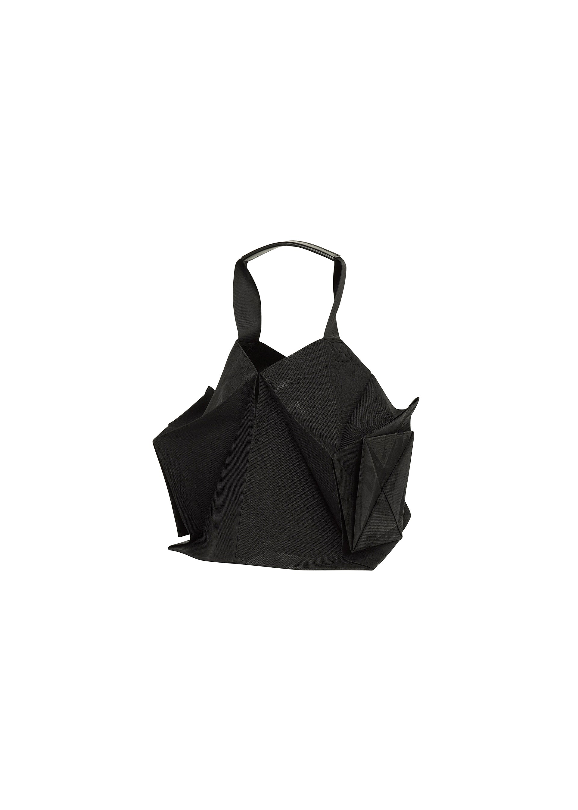132 5. ISSEY MIYAKE No.1-BG