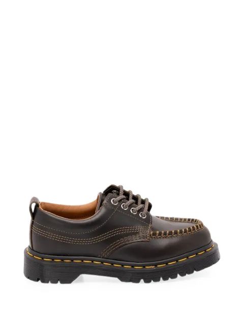 DR. MARTENS 스티치 트림 더비 슈즈