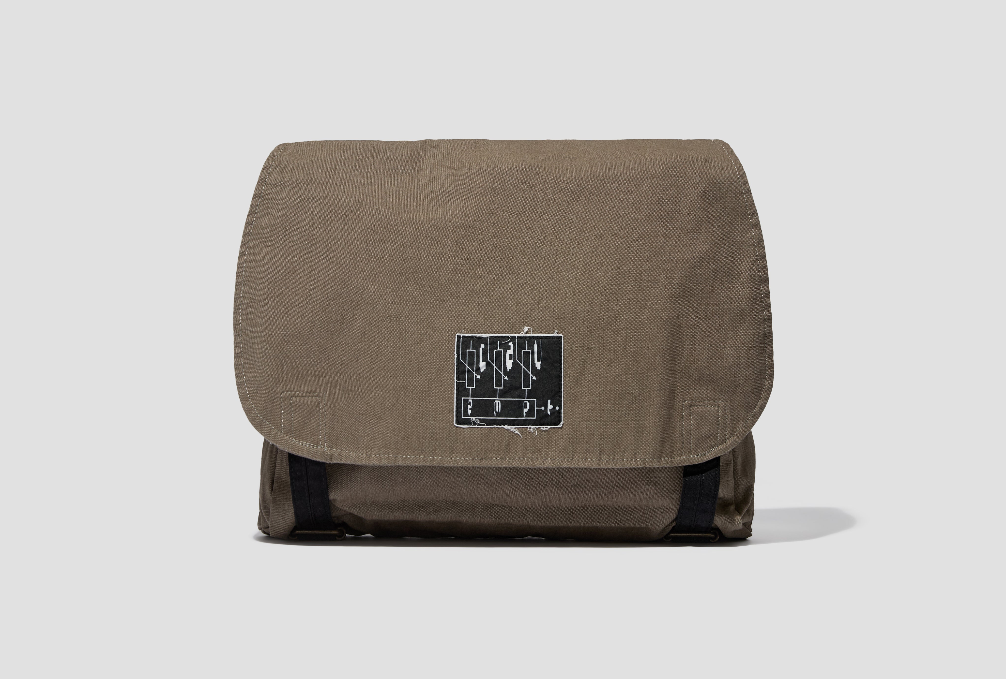CAV EMPT 워시드 CN 숄더백