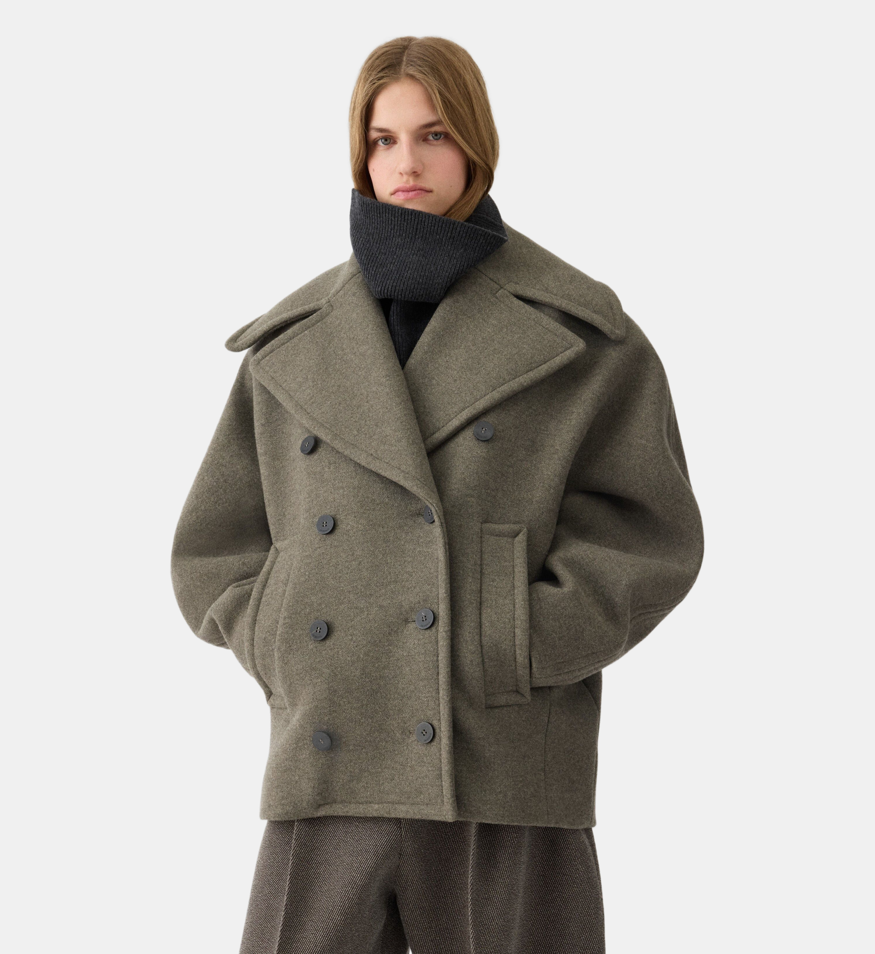 JACQUEMUS 르 카반 오발로