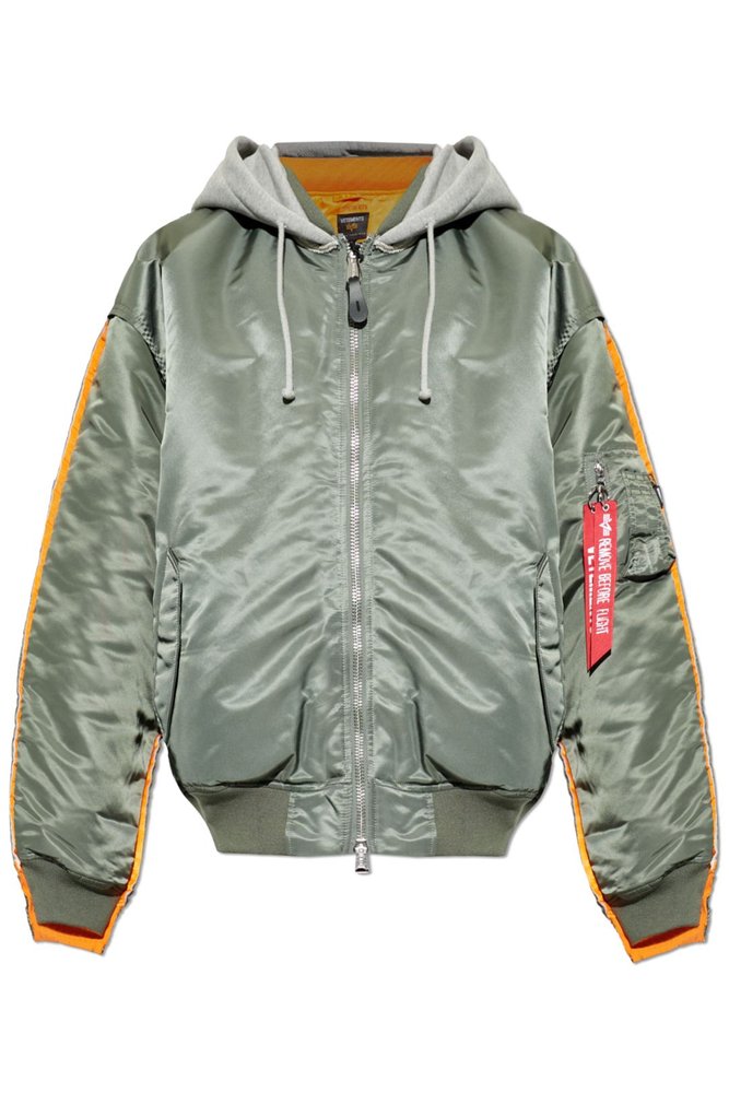 VETEMENTS 단열 후드 재킷