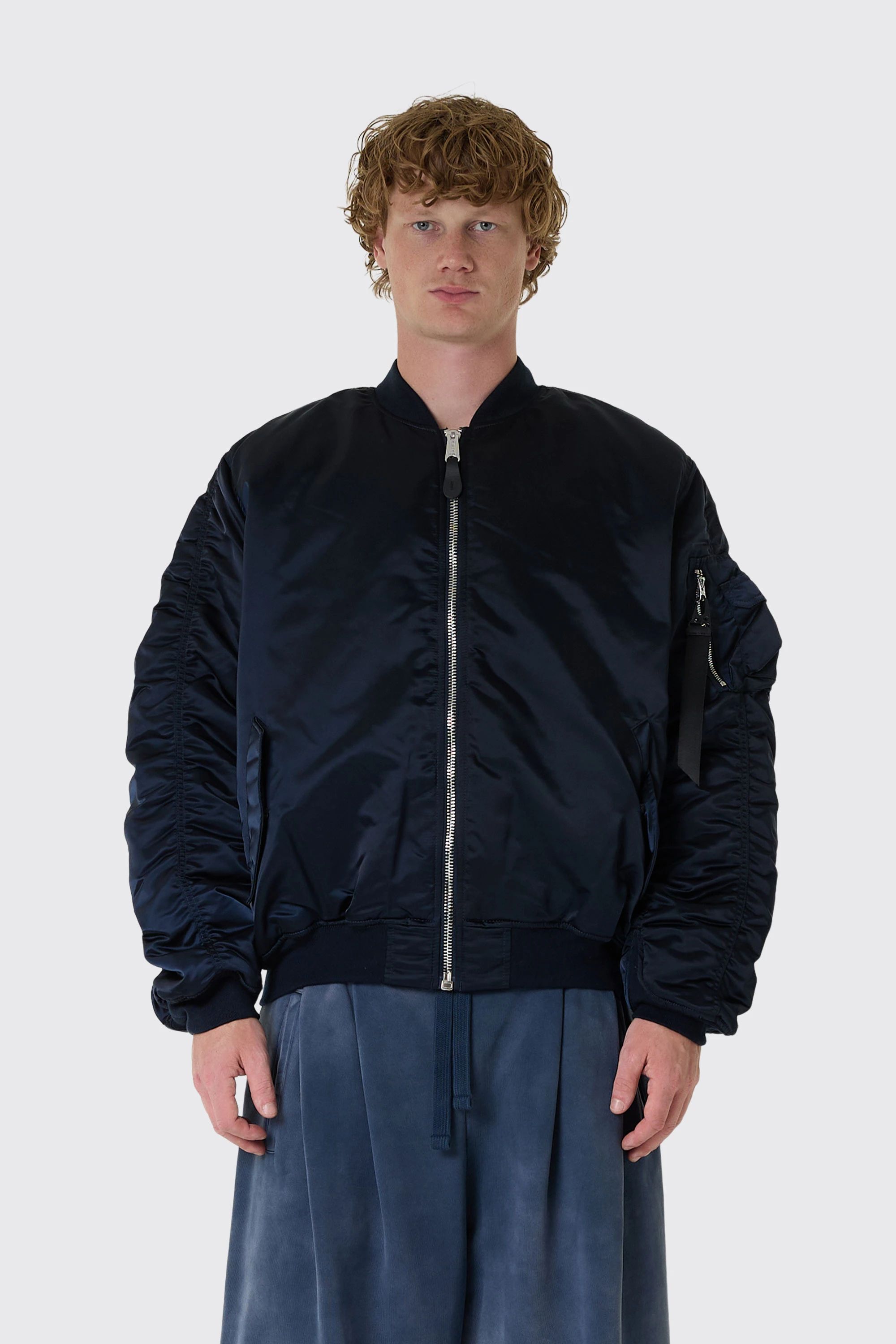 Alpha Industries MA-1 자켓