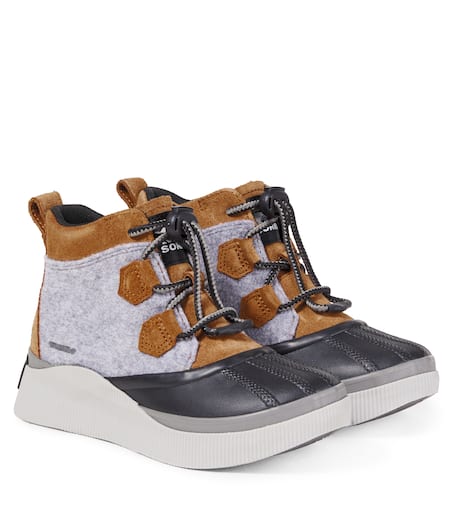 Sorel Kids 아웃 앤 어바웃 스웨이드 부츠