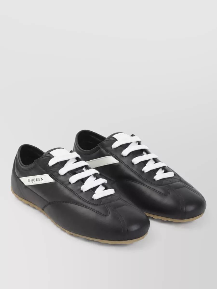 ALEXANDER MCQUEEN 가죽 로우탑 스니커즈