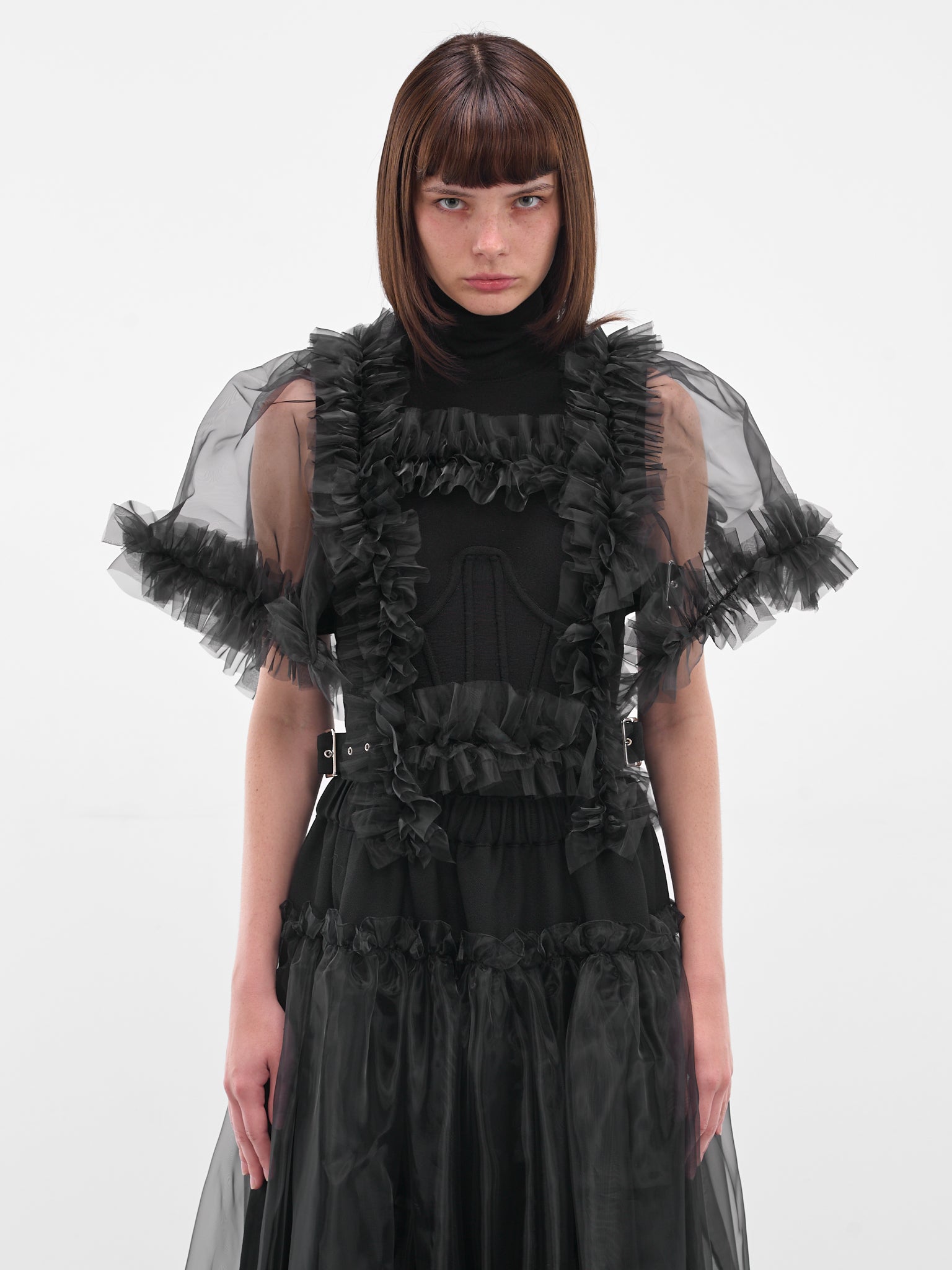 Noir Kei Ninomiya 블랙 시어 러플 하네스 블라우스