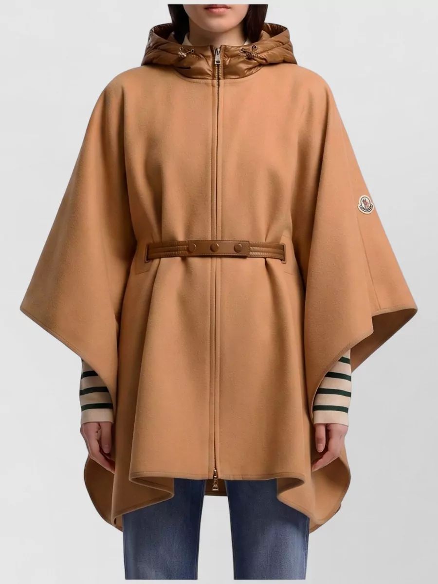 MONCLER 벨트 디테일 후드 울 혼합 케이프