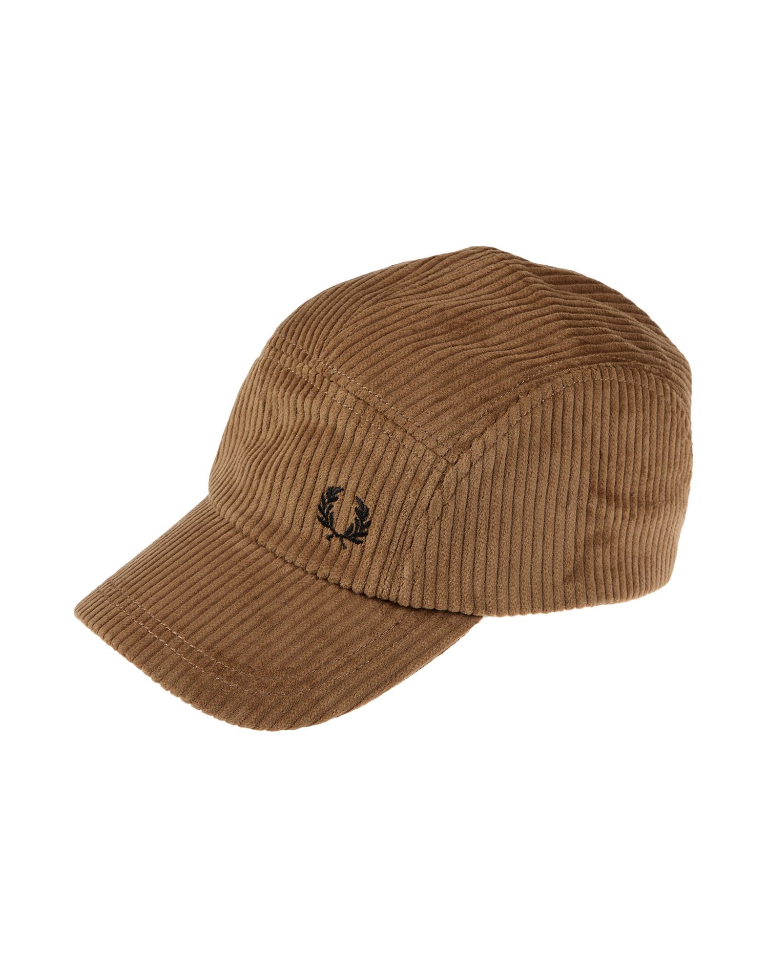 Fred Perry 장식 디테일 모자