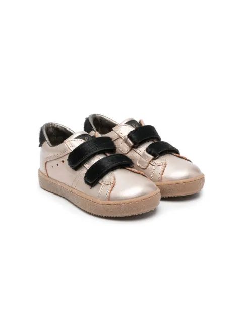 Pépé Kids 터치 스트랩 메탈릭 가죽 스니커즈