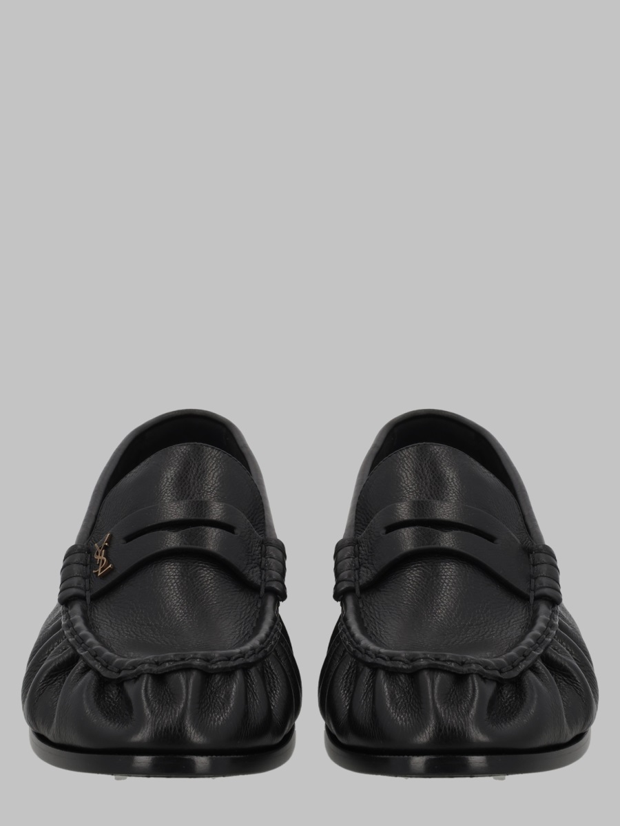 SAINT LAURENT 로퍼