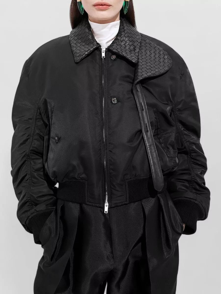 BOTTEGA VENETA 나일론 봄버 자켓 가죽 칼라 디테일
