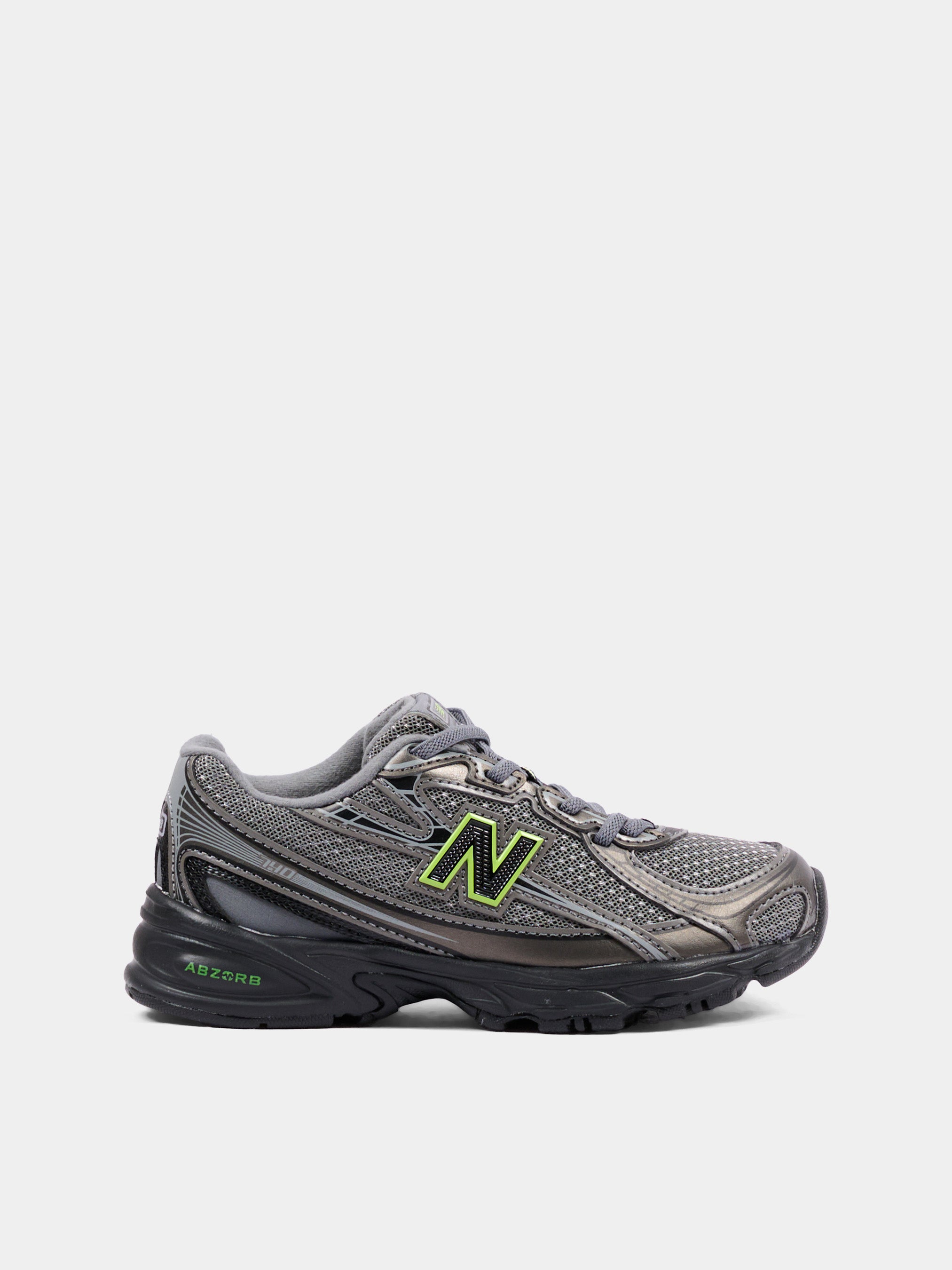 NEW BALANCE 블랙 스니커즈 740