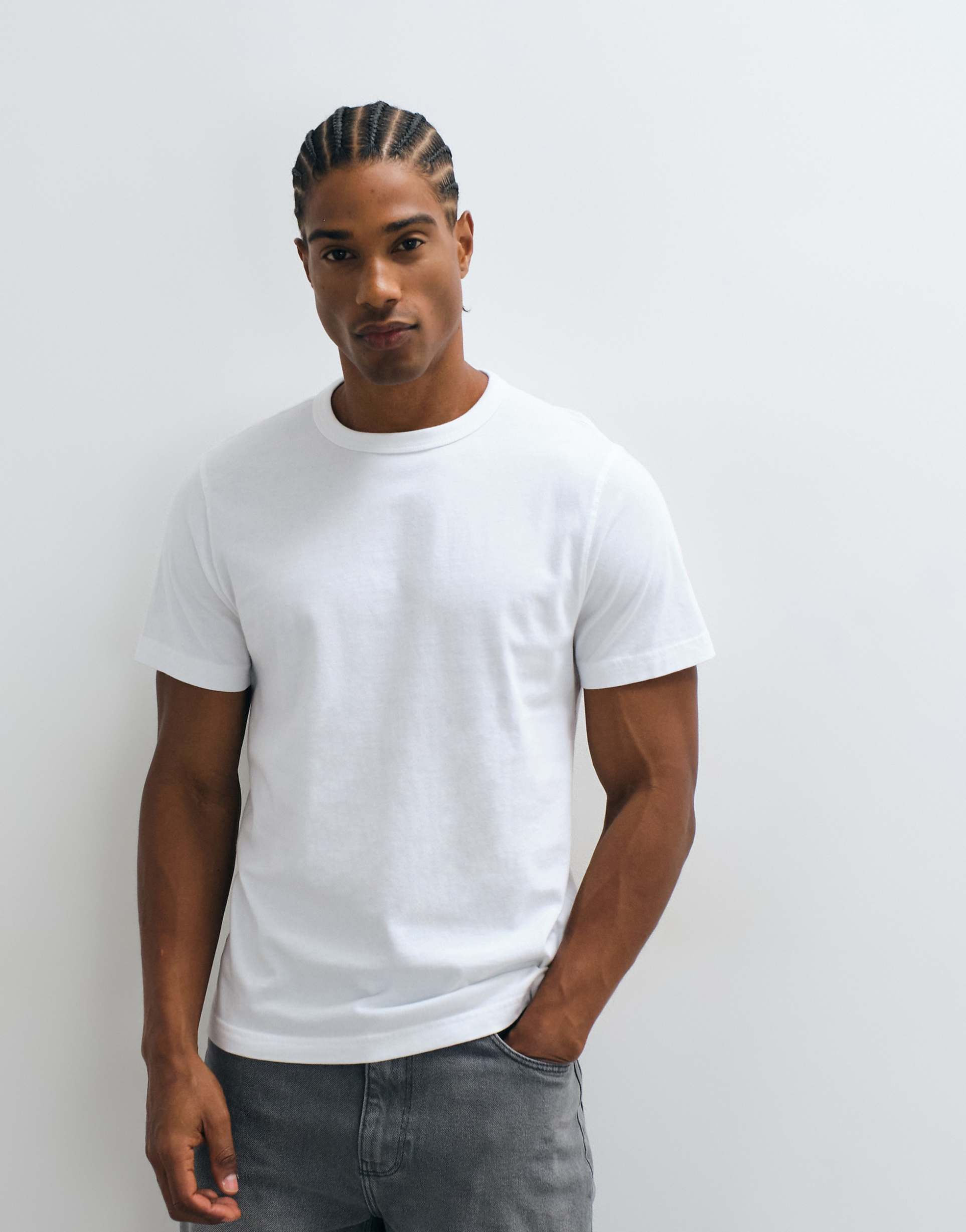 Abercrombie & Fitch 에센셜 티셔츠