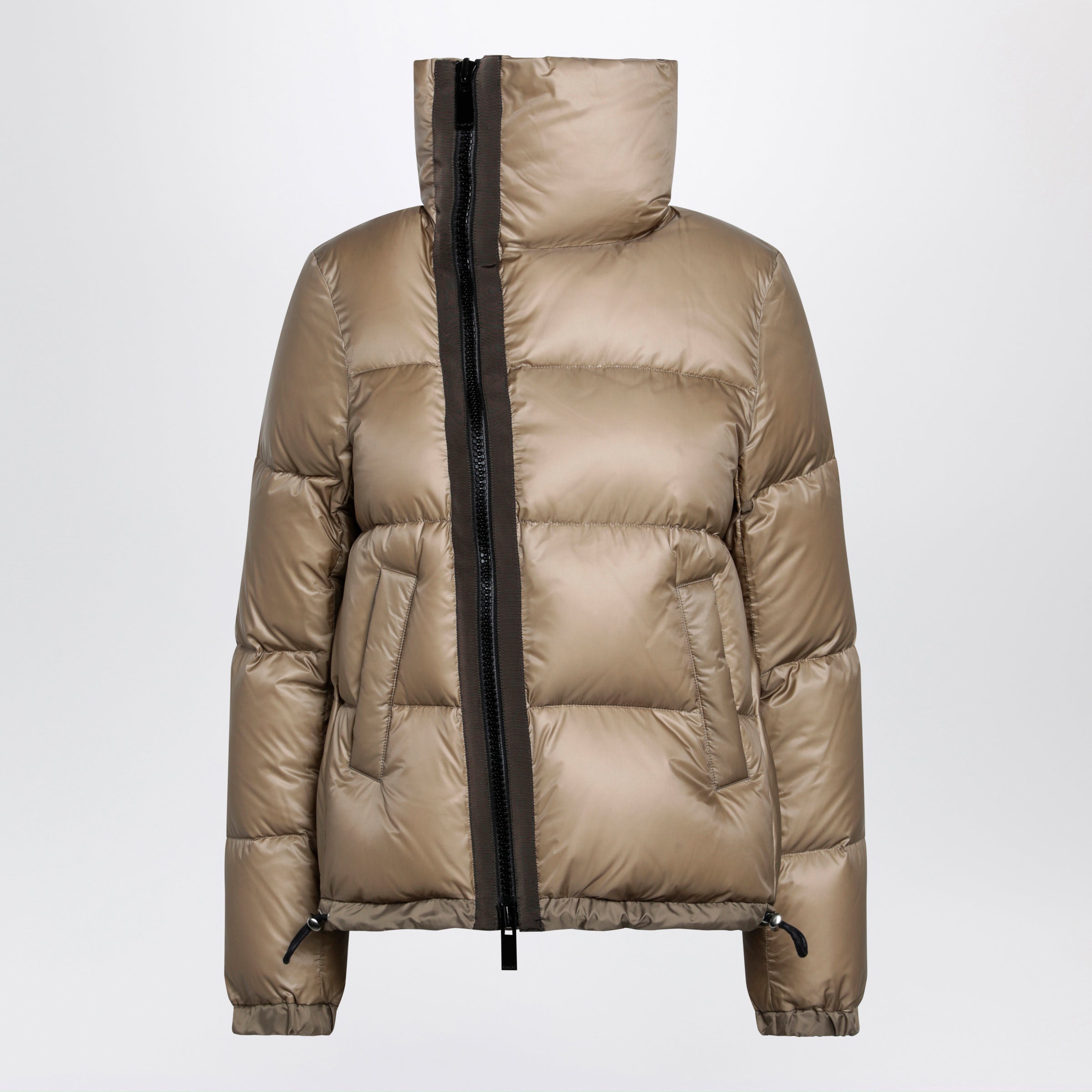 SACAI 베이지 다운 자켓 비대칭 지퍼
