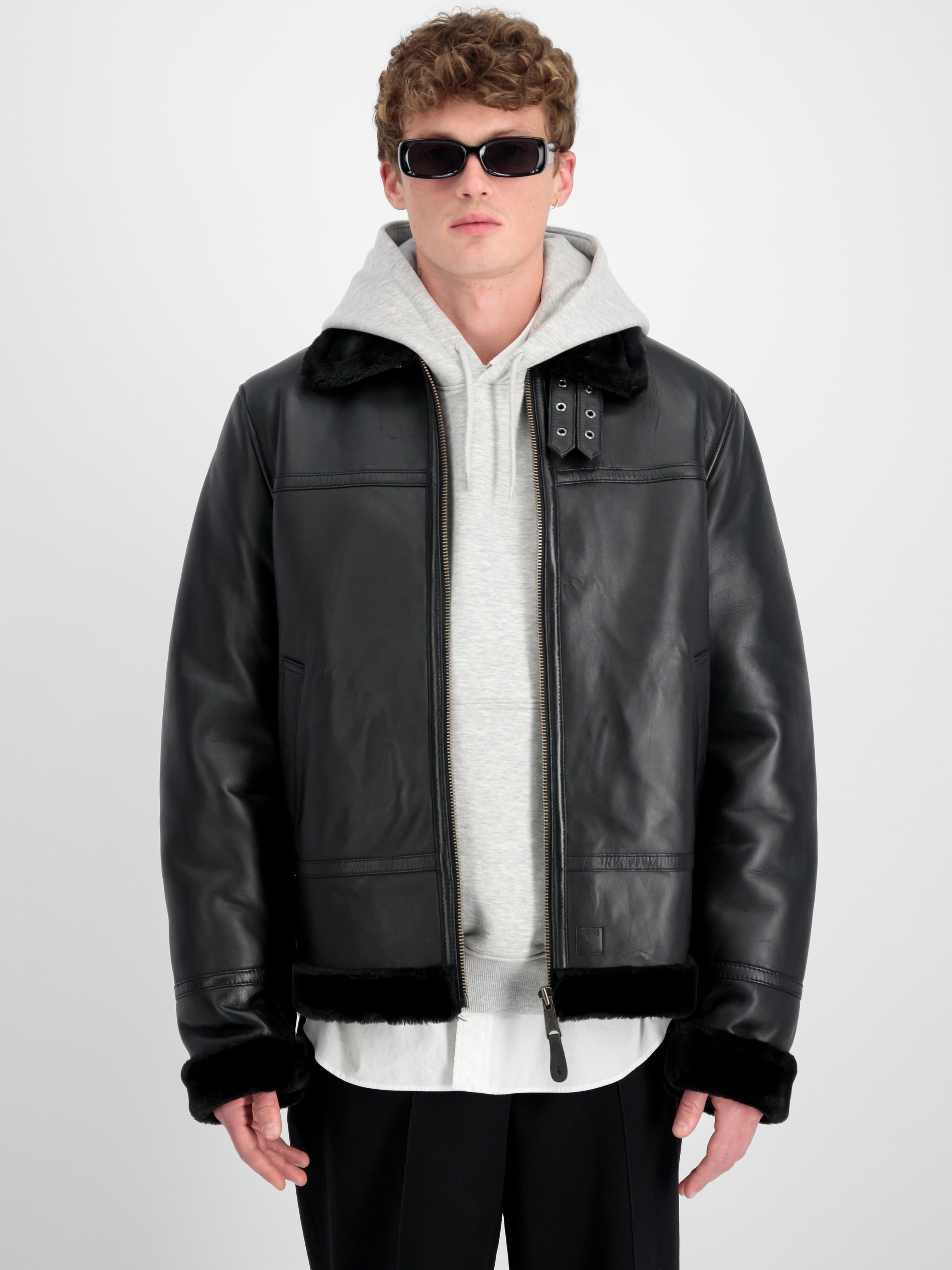 Alpha Industries B-3 가죽 자켓