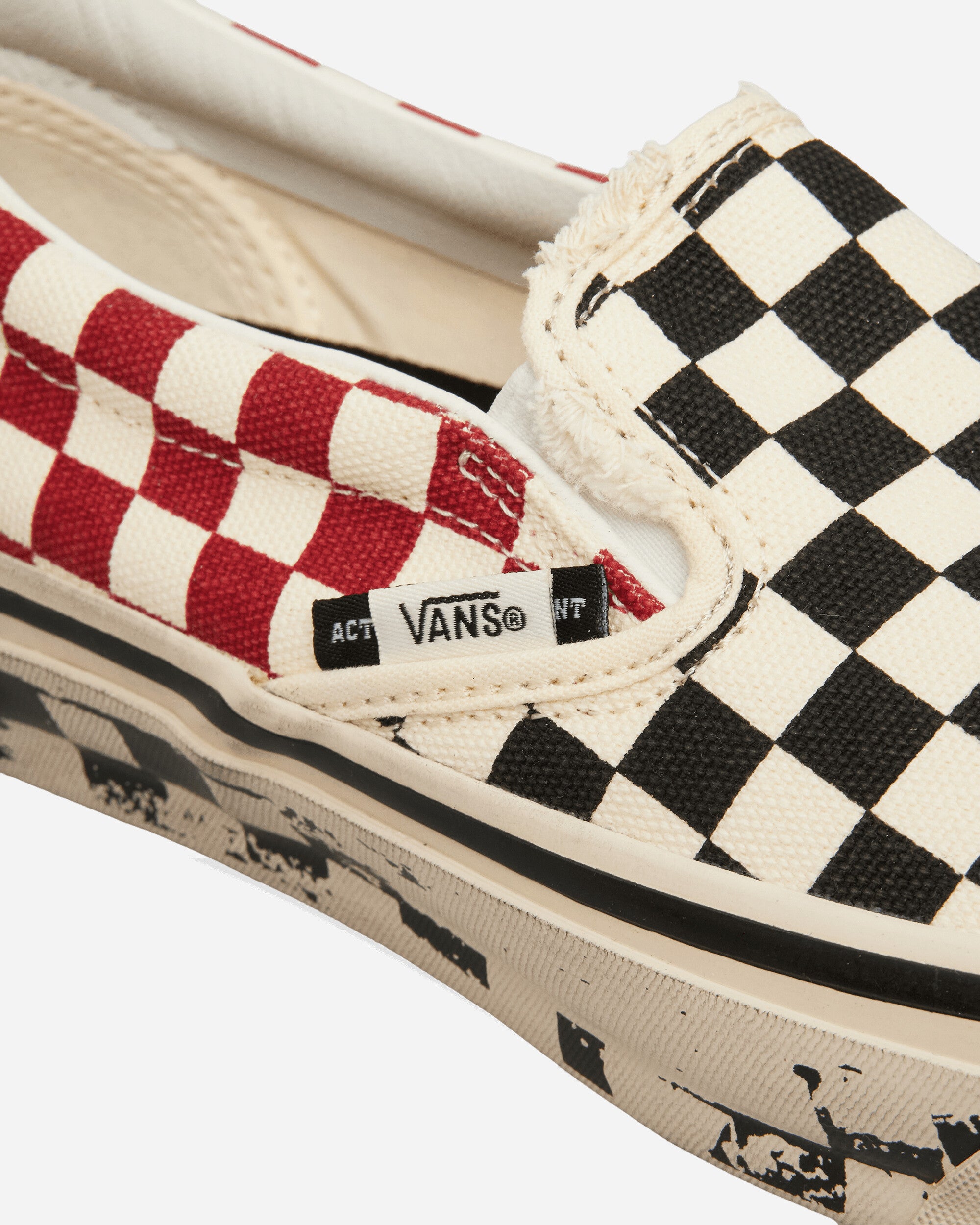 Vans 액트 오브 디스어그리먼트 LX 클래식 슬립온 98 스니커즈