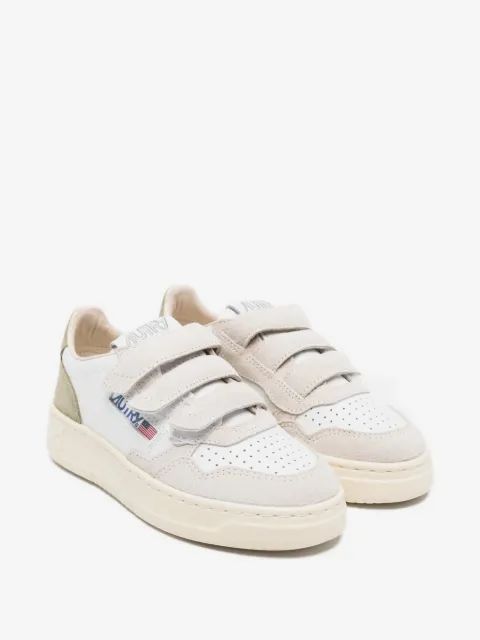 Autry Kids 로고 패치 스니커즈