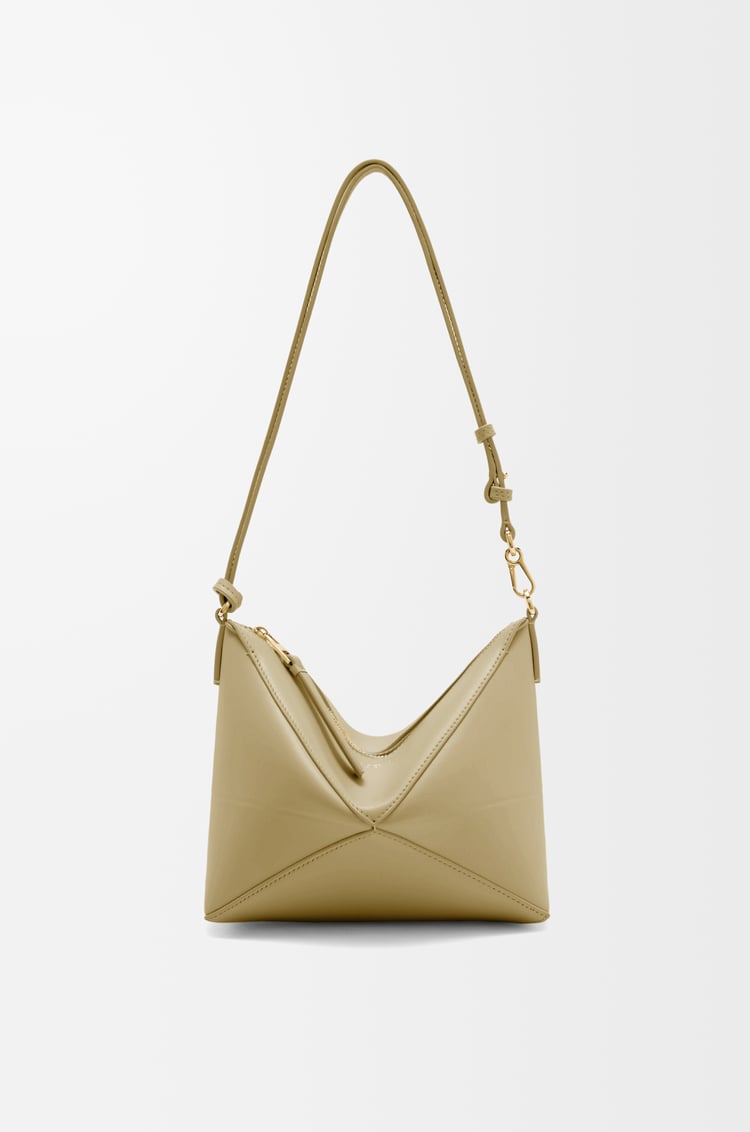 퍼즐 폴드 파우치 샤이니 나파 송아지 가죽 | LOEWE | 페칭 FETCHING