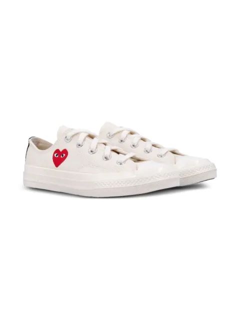 Comme Des Garçons Play Kids 컨버스 로고 디테일 로우탑 스니커즈
