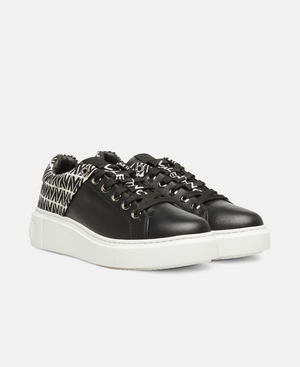 VALENTINO 스니커즈