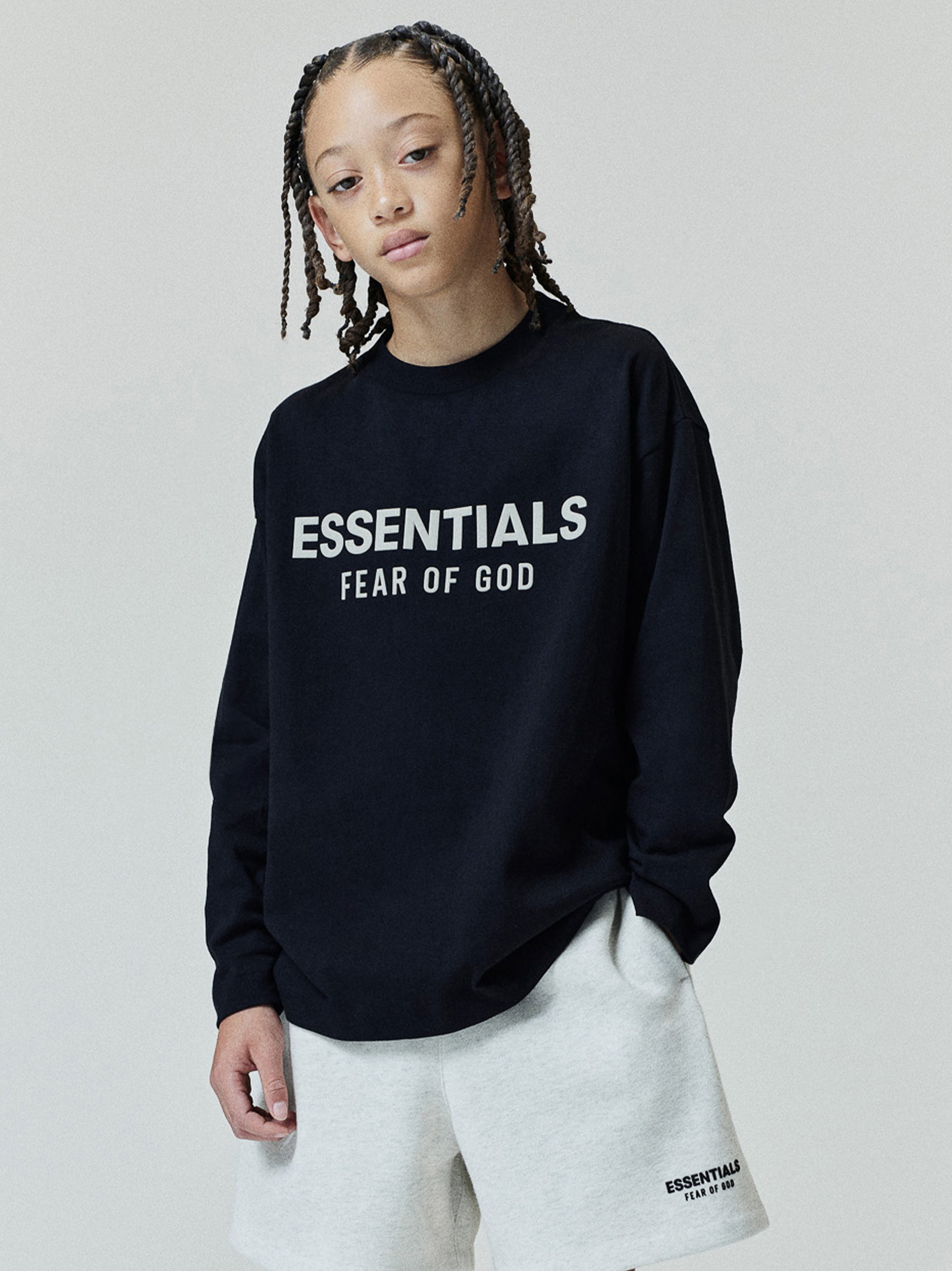ESSENTIALS 키즈 에센셜 FW26 클래식 긴팔 티