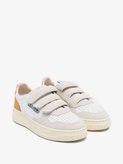 Autry Kids 로고 패치 스니커즈