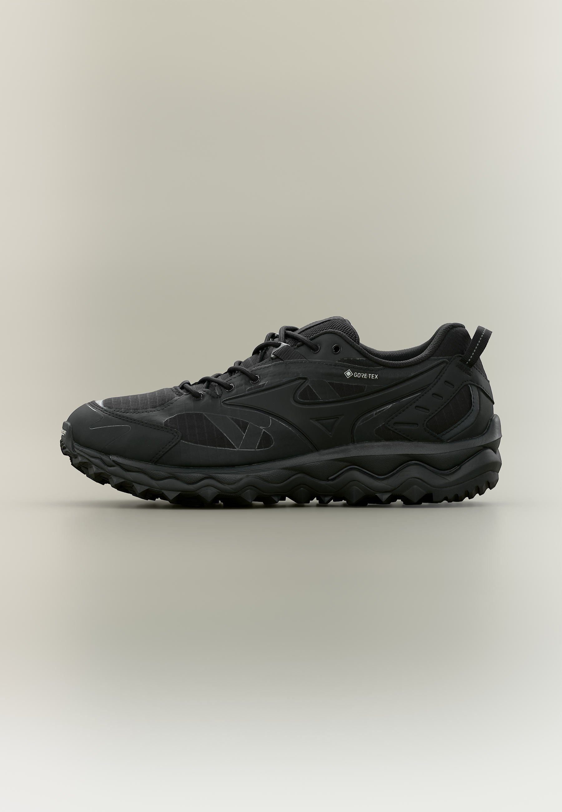 MIZUNO 웨이브 무진 GTX 스니커즈