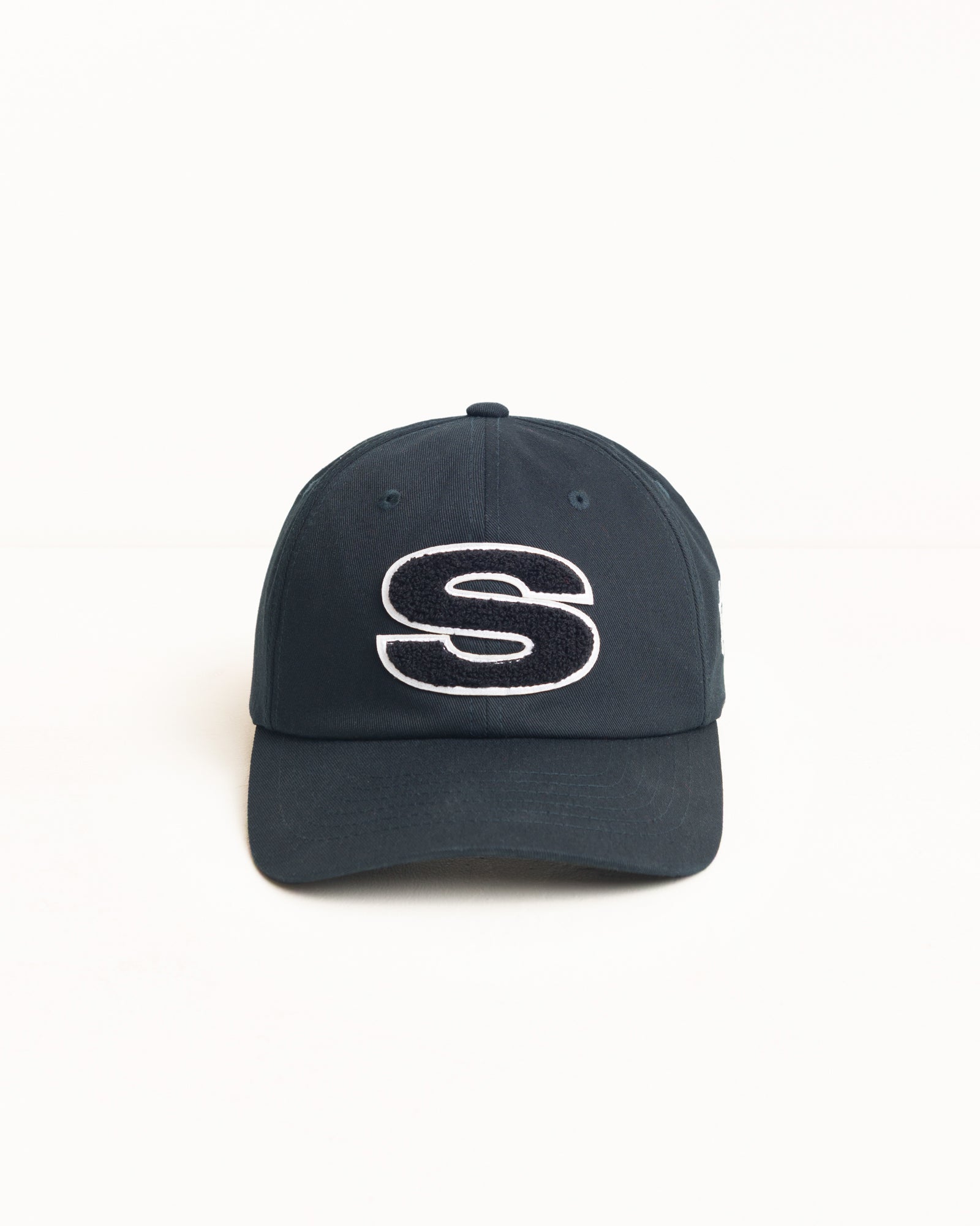 STUSSY 로우 프로파일 시넬 스냅백