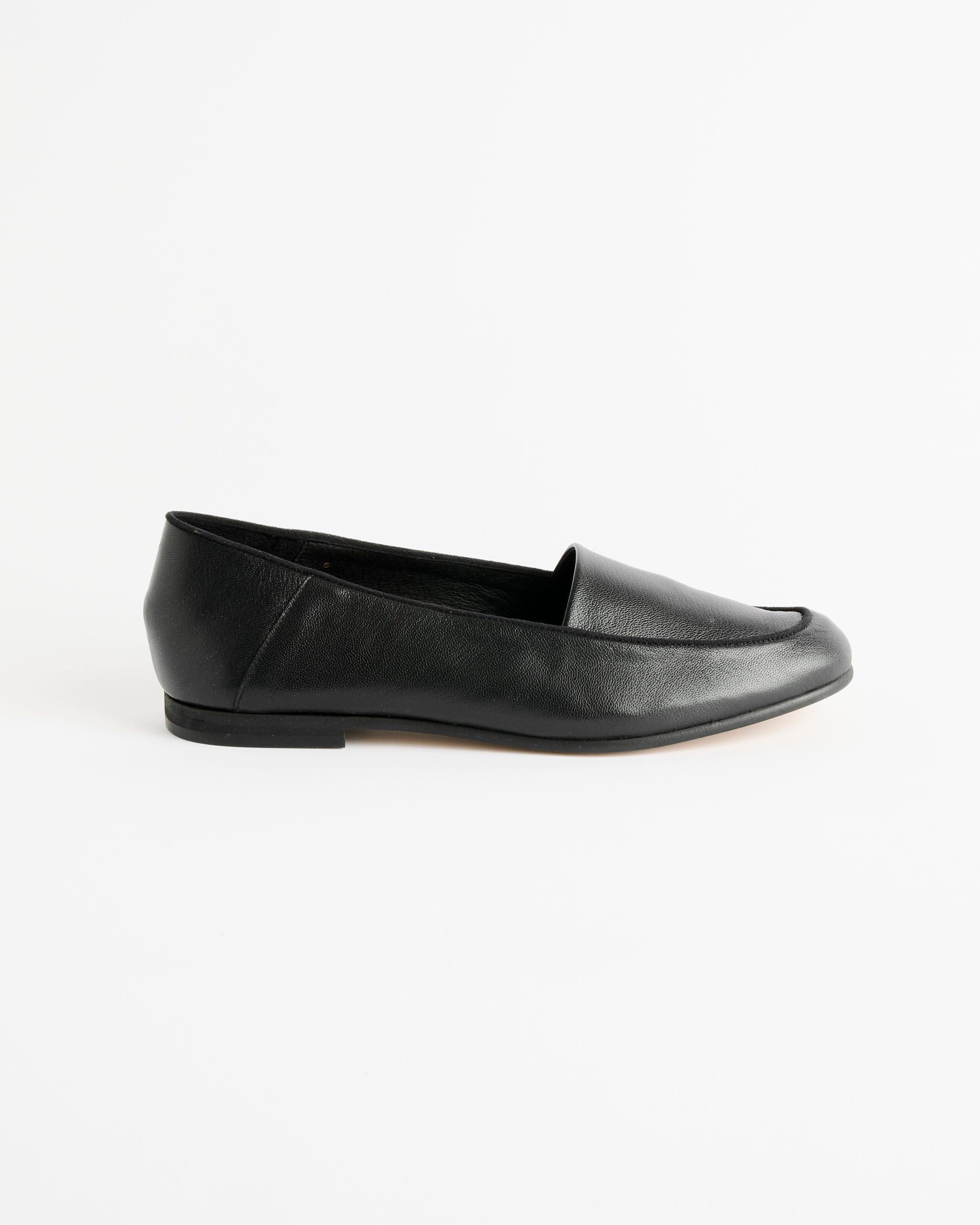 Hender Scheme 오벌 모카 슈즈