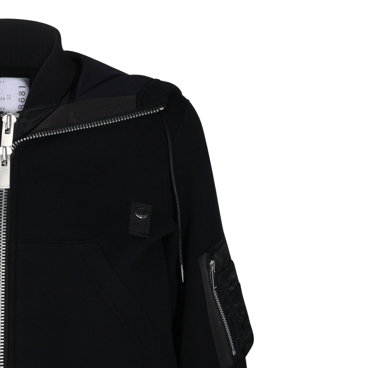SACAI 블랙 스폰지 맨투맨