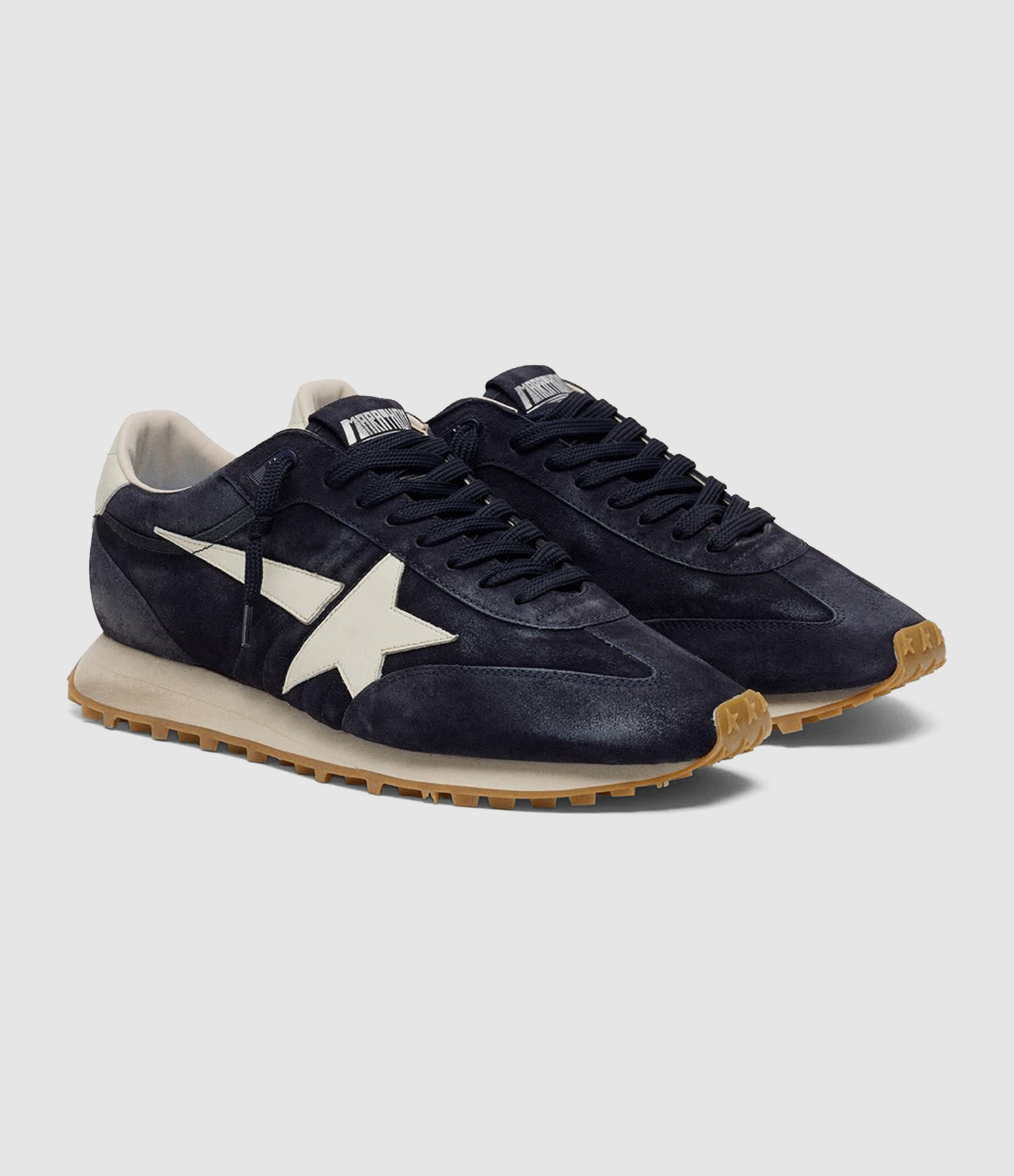 GOLDEN GOOSE 마라톤 러닝 바스켓 블루 밀크