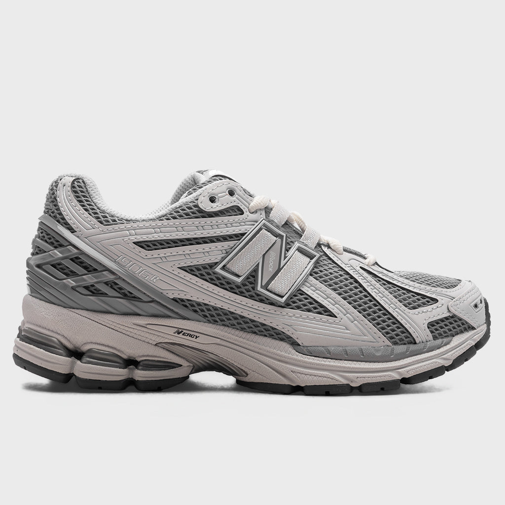 NEW BALANCE 1906R 그레이 매터 슬레이트 그레이 실버 메탈릭