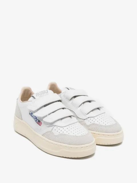 Autry Kids 로고 패치 스니커즈