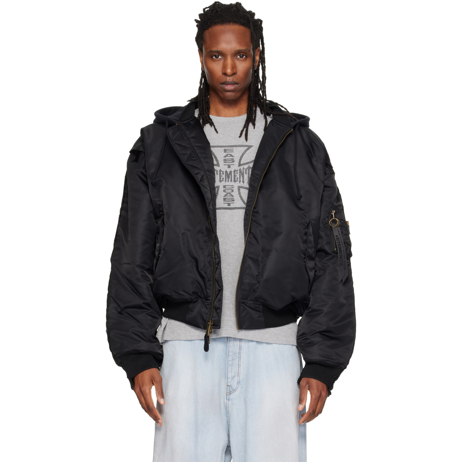 VETEMENTS 블랙 리컨스트럭트 보머 자켓