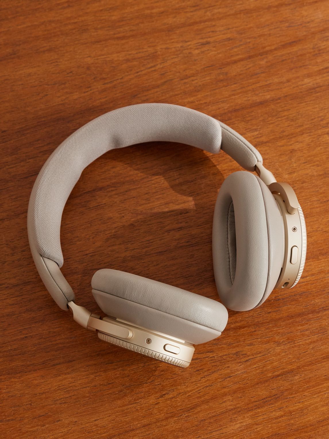 Bang & Olufsen 비플레이 H100 무선 헤드폰
