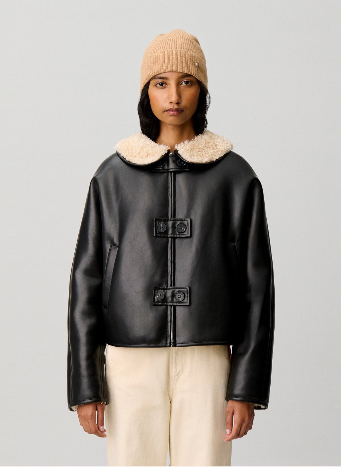 Claudie Pierlot  퍼프 카라 숏 코트