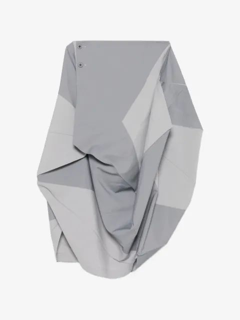 132 5. ISSEY MIYAKE 패널 기하학 주름 맥시 스커트
