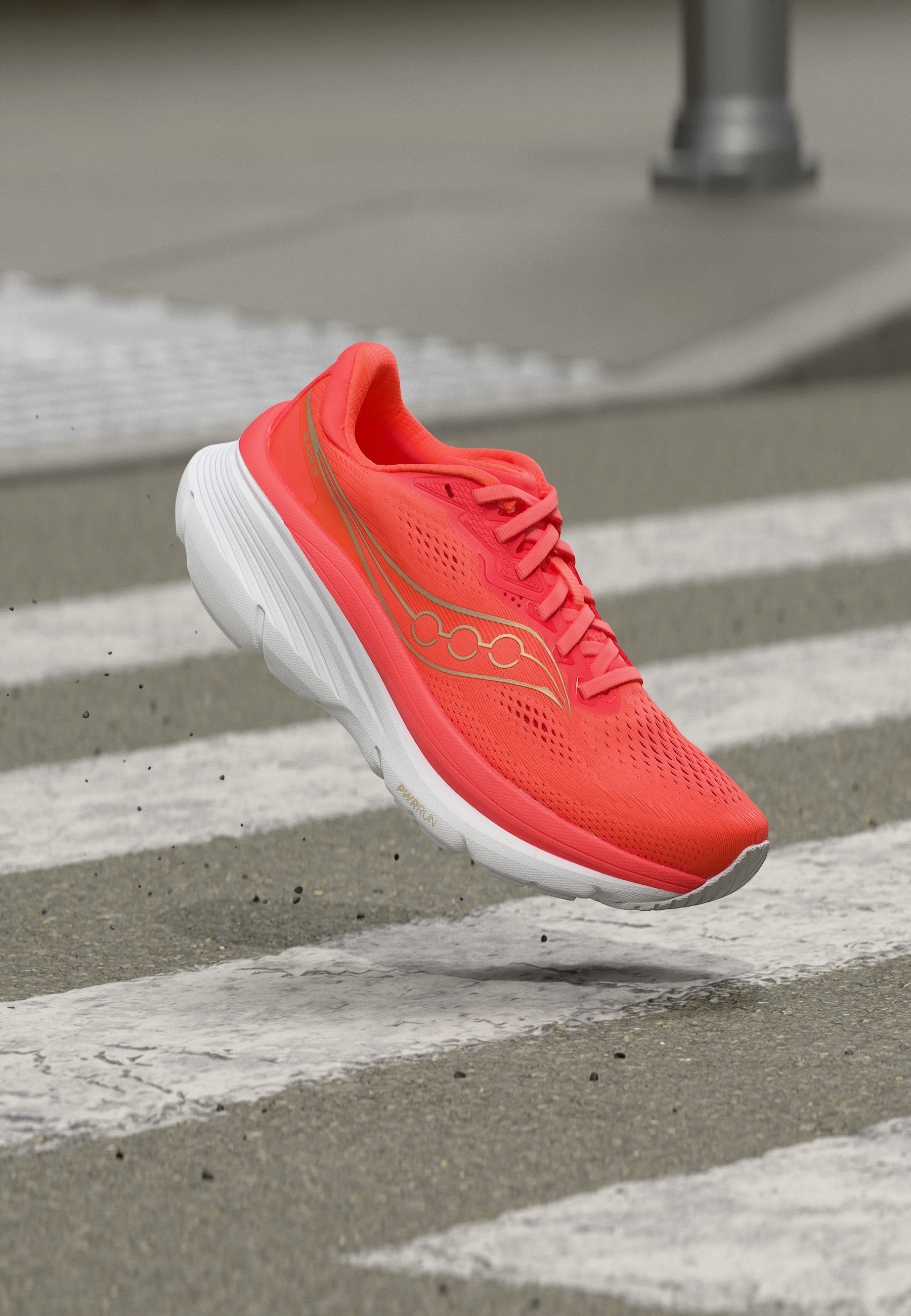 SAUCONY 가이드 19 로드 러닝화
