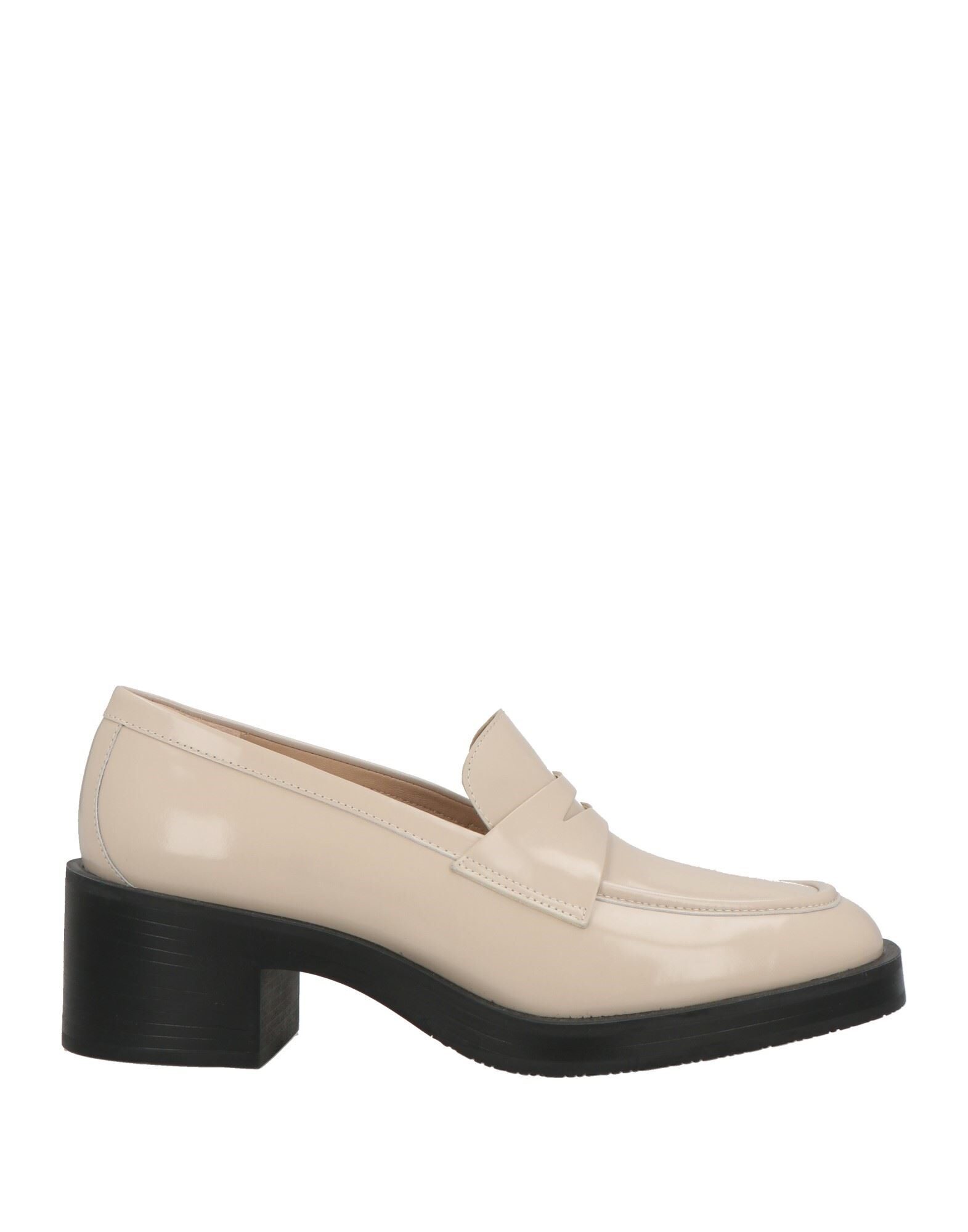 STUART WEITZMAN 모카신